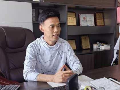 【闫多泉】赤子情怀系故土
